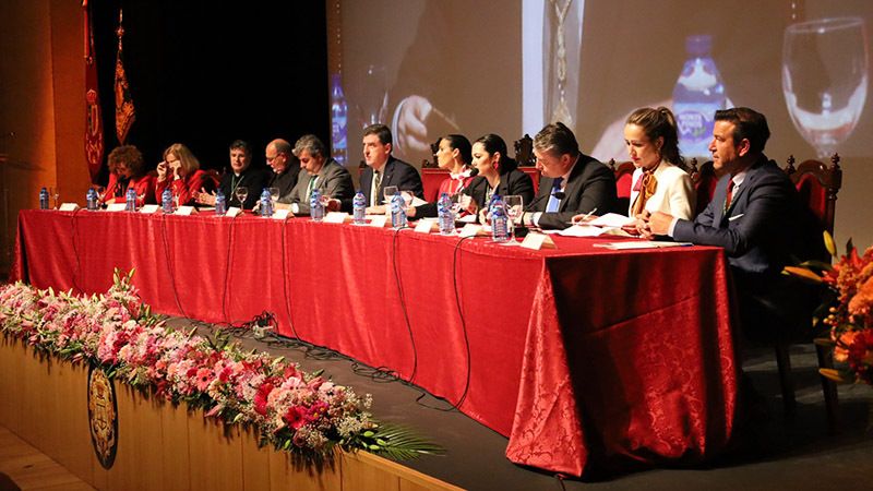 130 desfibriladores acompañarán a los romeros por unos caminos que ya se están arreglando