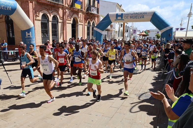 Victorias de Said Bouchikhi y María Belmonte en un especial Cross Popular San Juan Bautista por la presencia de Manuel Olmedo
