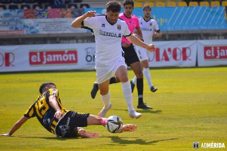 El Mérida enfría la ilusión del San Roque de Lepe (0-1)