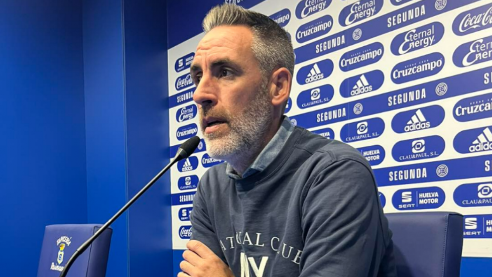 Abel Gómez: 'Nos hemos bajado al barro para enfangarnos y tenemos que morir hasta el final para sacar al Recre de esta categoría'