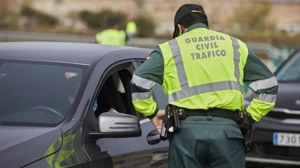 Identifican a un conductor que se vanaglorió en redes sociales conduciendo a 217 km/h de Huelva a Punta Umbría