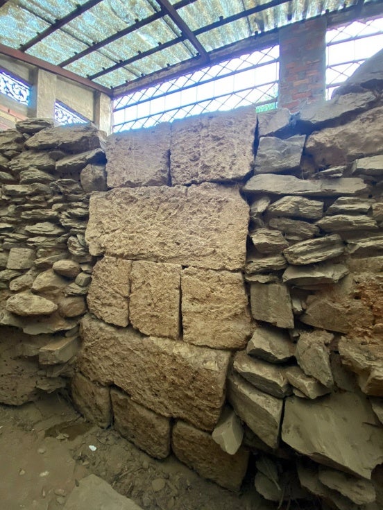 ArqueoHuelva reclama a la Junta que el muro tartésico de San Pedro sea visitable