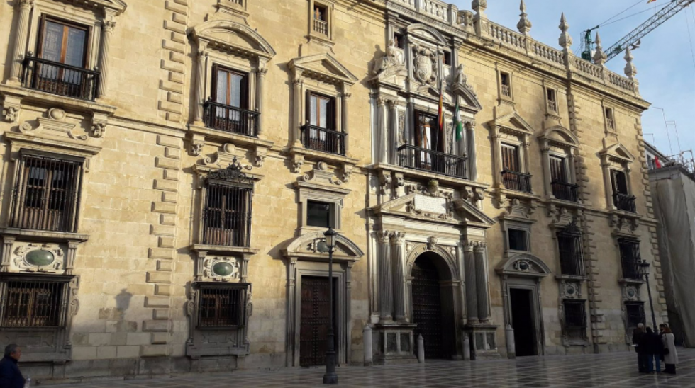 Confirman tres años de prisión para una camarera por vender droga en un club de Chucena