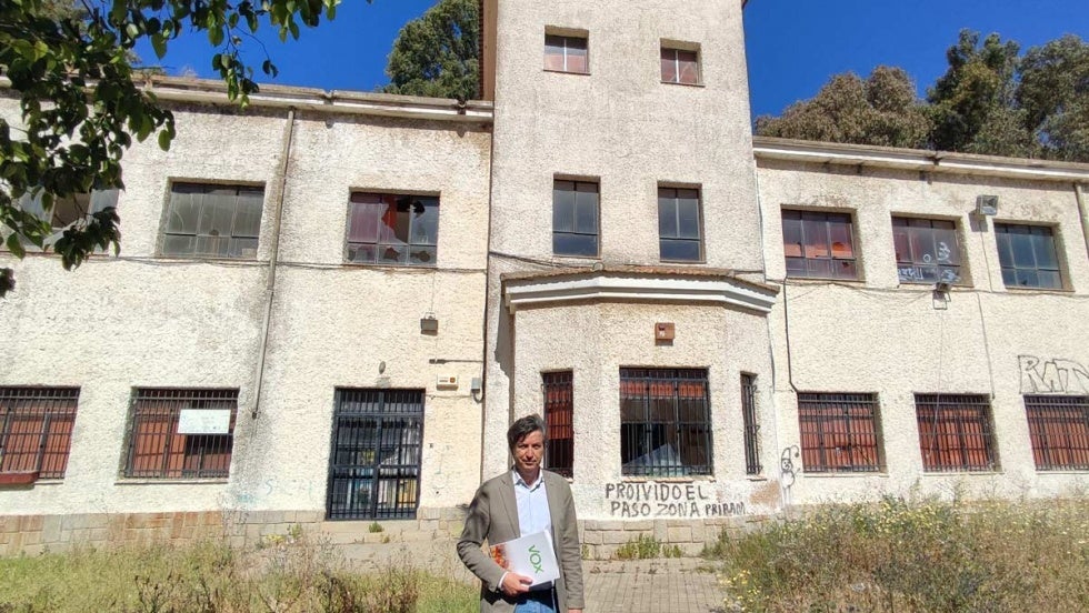 Vox asegura que un 'okupa' impide rehabilitar el edificio cedido por el Ayuntamiento a Feafes
