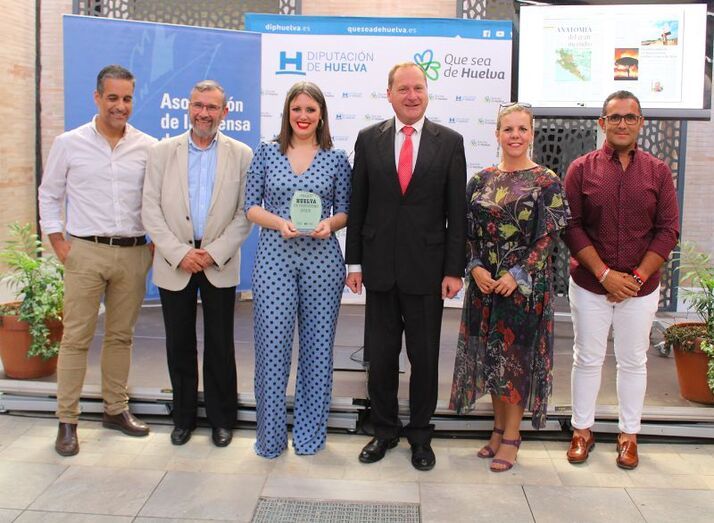 Raquel Rendón recoge el Premio Huelva de Periodismo