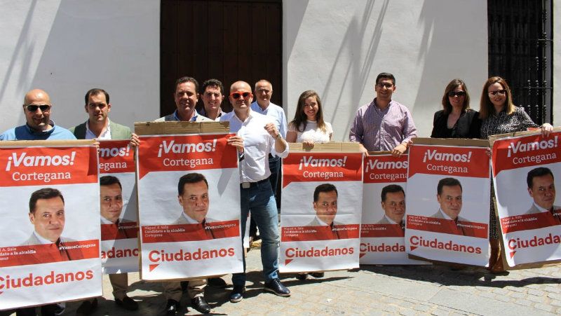 Los demás partidos no le dejan espacio a Ciudadanos en Cortegana para colocar su publicidad electoral