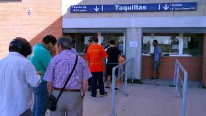 Ya no quedan entradas en tribuna para el Recre-Villanovense