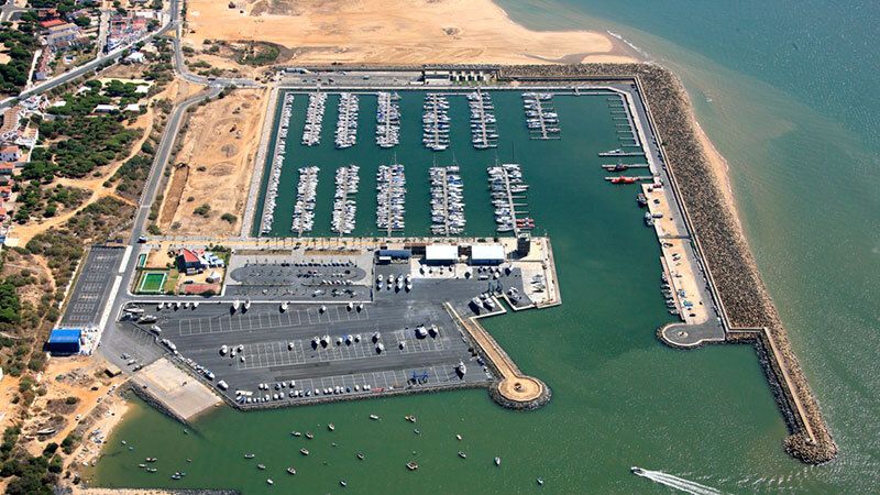 La Junta reforzará la seguridad en los puertos de Mazagón e Isla Cristina con 40 cámaras de vigilancia