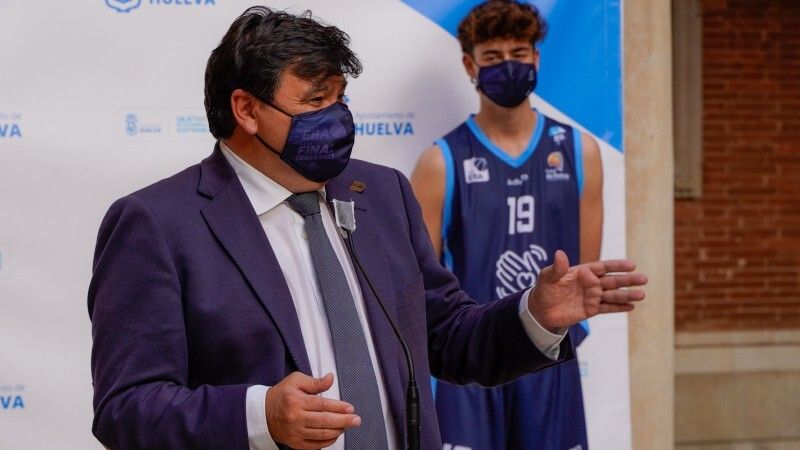 Gabriel Cruz: 'La gente es del Recre y ya ha dicho que no sería de otro club que se pudiera crear en Huelva'