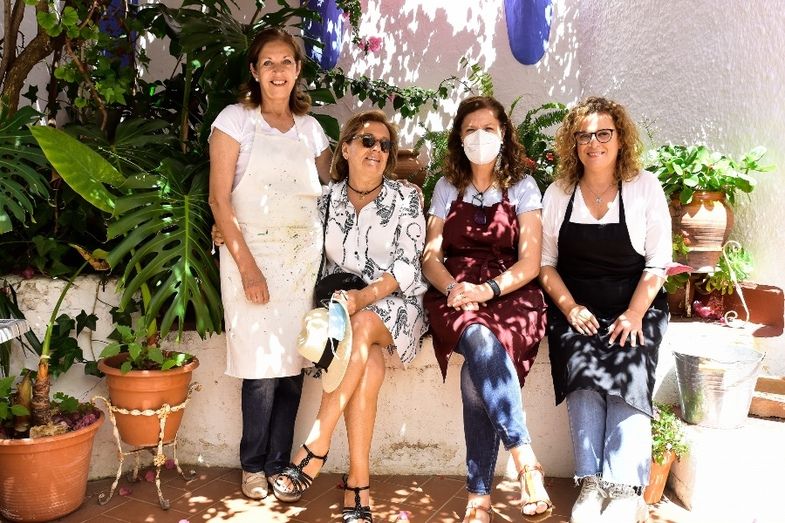 Artistas femeninas, protagonistas en el encuentro de pintura rápida en Ayamonte