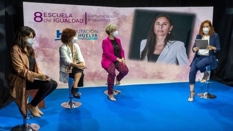 El asociacionismo y el empoderamiento marcan la apertura de la ‘Escuela de Igualdad’