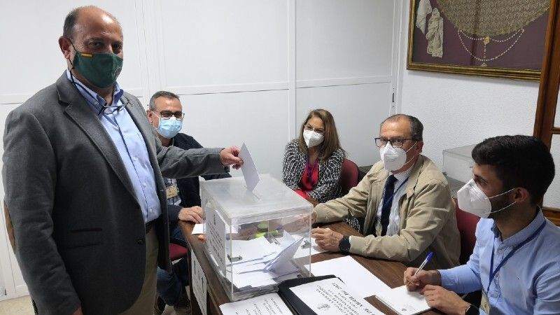 Fabián Tello, reelegido como Hermano Mayor de las Tres Caídas con el 96% de los votos