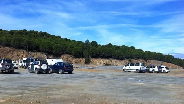 Guardias civiles, sin baños, hacen sus necesidades en el campo en los ejercicios de tiros