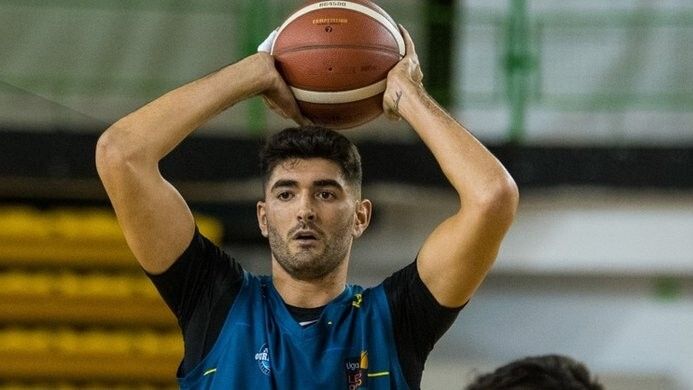 Se acaba el sueño del ascenso a LEB Oro para Manu Vázquez con el CB Zamora