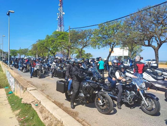 200 motocicletas, 250 personas y 1.000 kilos de alimentos recogidos en la IV Ruta Moto-Solidaria organizada por CSIF