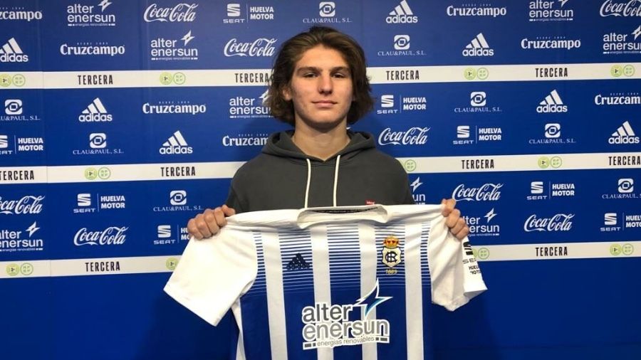 El albiazul juvenil Anatoliy Semenets, llamado por Ucrania Sub 19