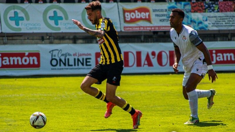 El San Roque pone dos autobuses gratuitos para su partido ante el Xerez DFC