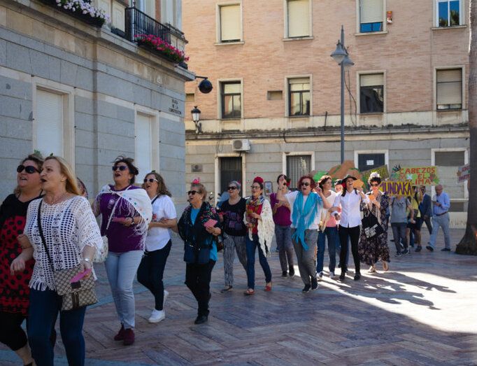 Varios colectivos onubenses que luchan para la defensa del Sistema de Cabezos miran a Europa