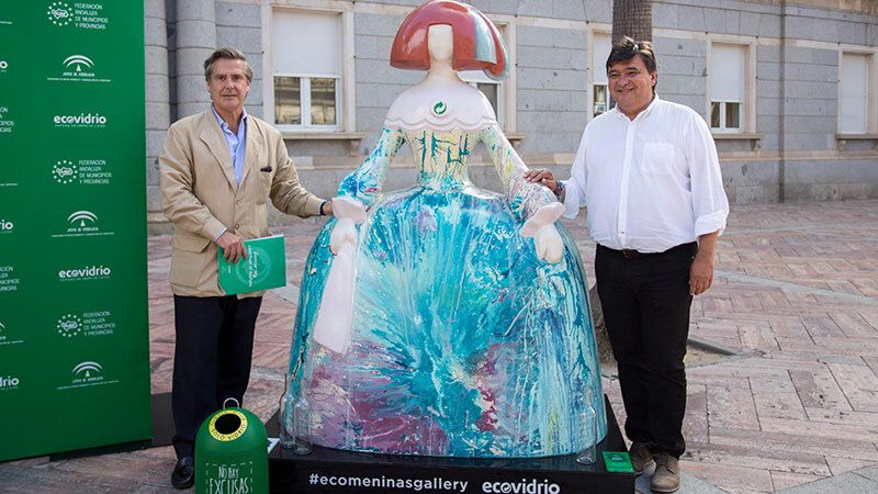 Ecovidrio improvisa un museo callejero para concienciar sobre el reciclaje