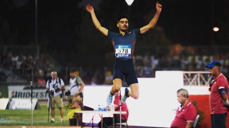 Héctor Santos, tras saltar 8 metros: “No veo imposible ir al Mundial”