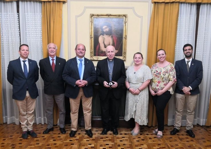 La Hermandad de las Tres Caídas le concede su Medalla de Plata a José Vilaplana