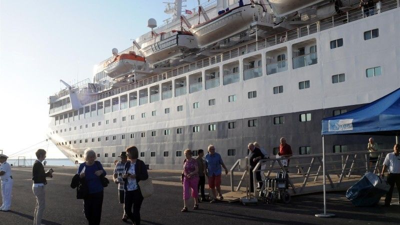 Canceladas diez de las 14 escalas de cruceros que había previstas en el Puerto de Huelva