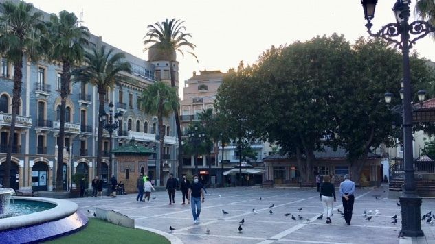 Huelva capital baja tras más de un mes de la tasa que marca el riesgo extremo