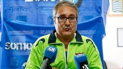 La propuesta de Dani Alejo no convence a Manuel Juan Limón, que deja el banquillo del Recre juvenil