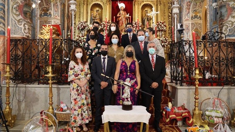 Un retablo y mural cerámico de San Juan Bautista se suman al patrimonio cultural