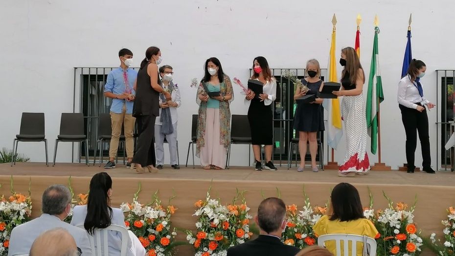 Educación homenajea a los colectivos que han hecho posible el éxito del curso más difícil 