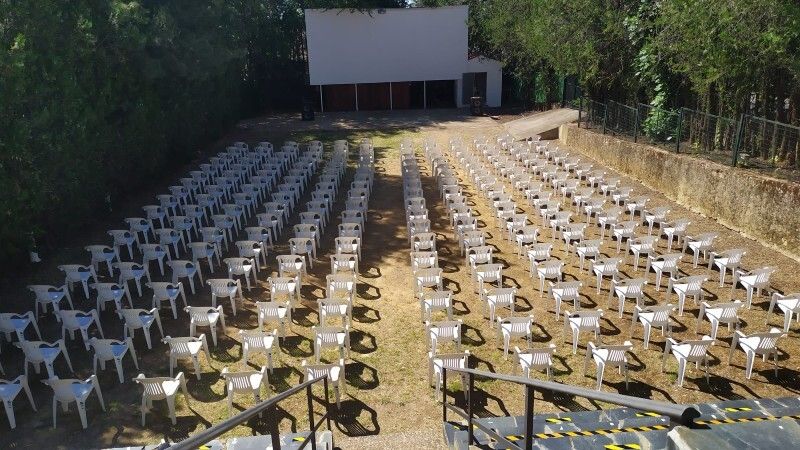 Arranca el cine de verano de Aracena en el Auditorio de la piscina municipal