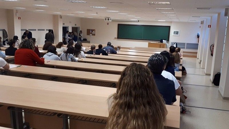 El runrún: Opositores, no se repetirá el examen de Inglés