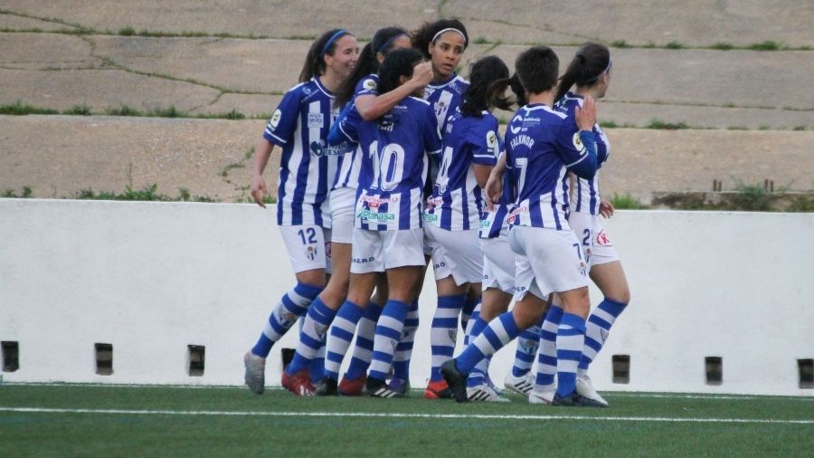 El Sporting Huelva le remonta al Santa Teresa (2-1) y acaba la liga entre los diez mejores equipos de España