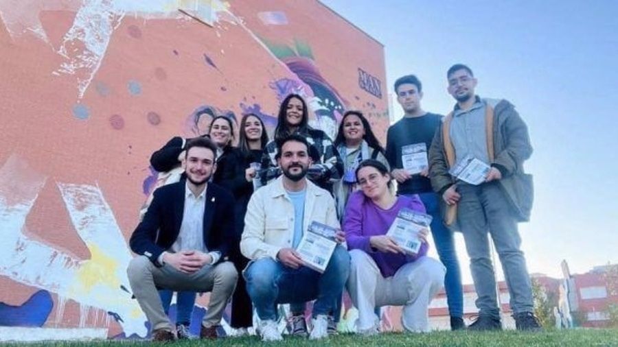 El PSOE pide el voto a los jóvenes para garantizar ayudas para el primer empleo, vivienda y la universidad