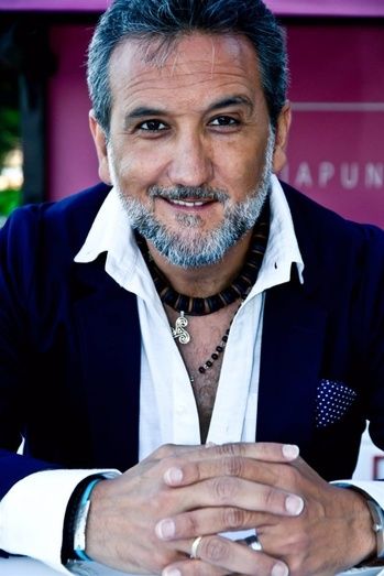 Los compañeros de trabajo de Nicolás Capelo en Teleonuba convocan un minuto de silencio