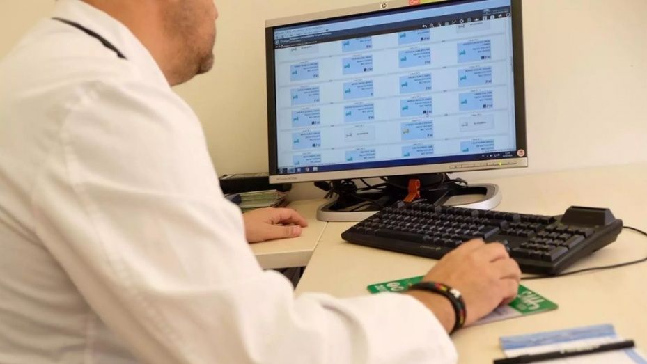 La Junta afirma que el SAS oferta 1.283 contratos en Huelva para cubrir las vacaciones de los sanitarios
