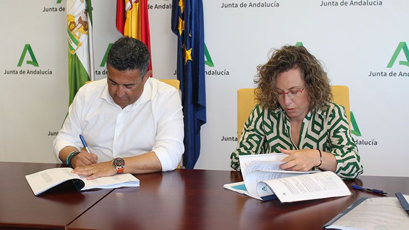La Junta cede al Ayuntamiento de Cumbres de Enmedio el tramo de travesía de la carretera A-5300
