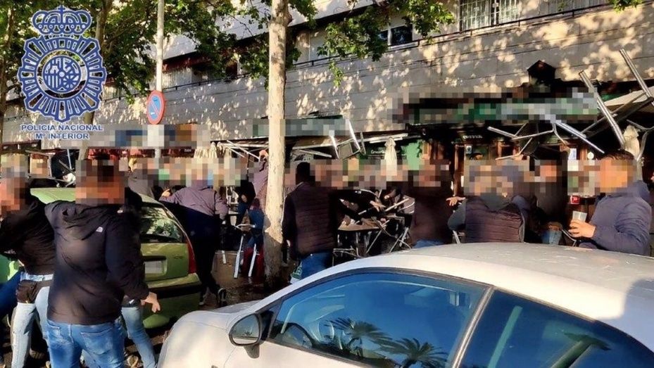Miembros del Frente Onuba estuvieron en el lugar de los altercados de la final de la Copa del Rey en los que un hincha resultó apuñalado