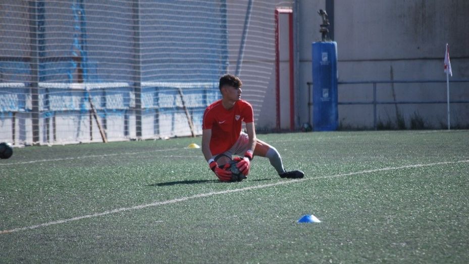 El Recreativo se hace con los servicios de Adrián Victores