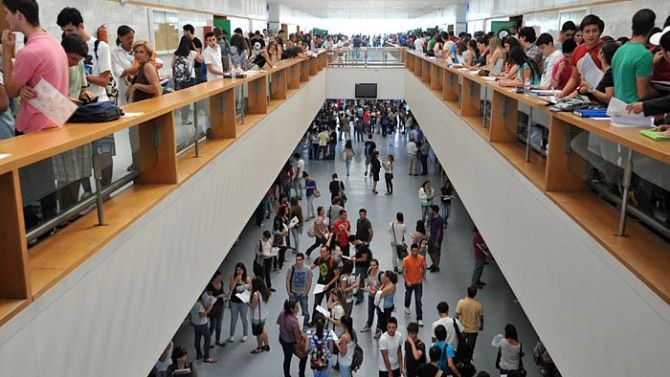 CSIF critica que el borrador de la Ley de Universidades no acaba con “la precariedad” laboral