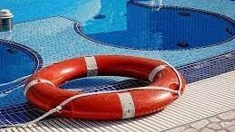 Dos comunidades de vecinos de Islantilla buscan socorrista para este verano