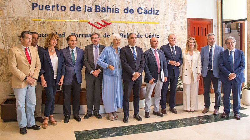 La Junta impulsará un plan coordinado de acción logística y comercial de los puertos andaluces