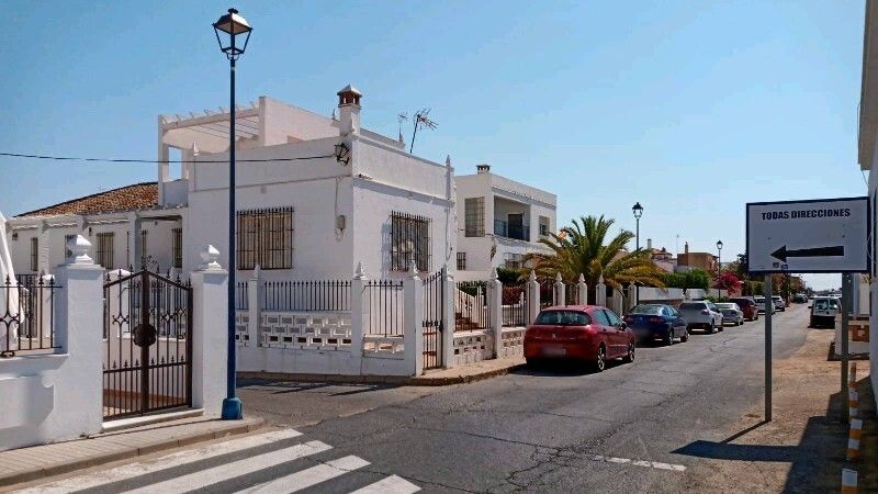 La avenida Extremadura de La Antilla, cortada al tráfico hasta el 15 de septiembre