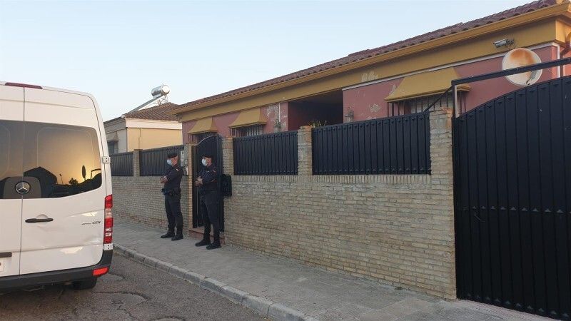 La Guardia Civil desarrolla una operación contra una organización internacional de contrabando de tabaco
