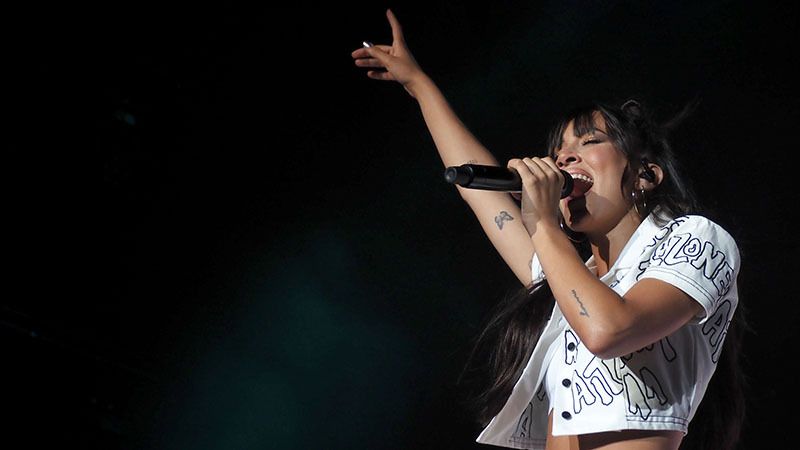 Aitana hace vibrar a sus seguidores con su actuación en el Foro Iberoamericano