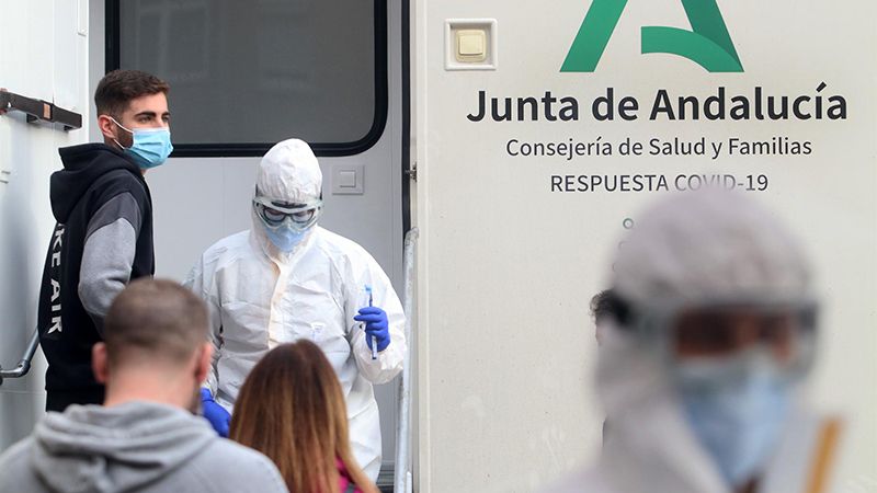 Huelva encadena cuatro semanas sin muertes por Covid pero duplicando la presión hospitalaria, también en UCI