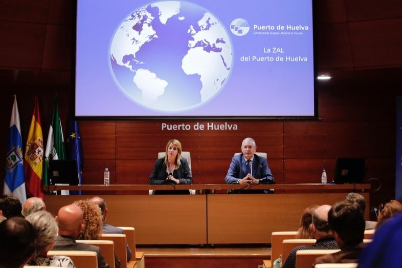 El Puerto abre vía concurso la oportunidad a las empresas de unirse a la ZAL