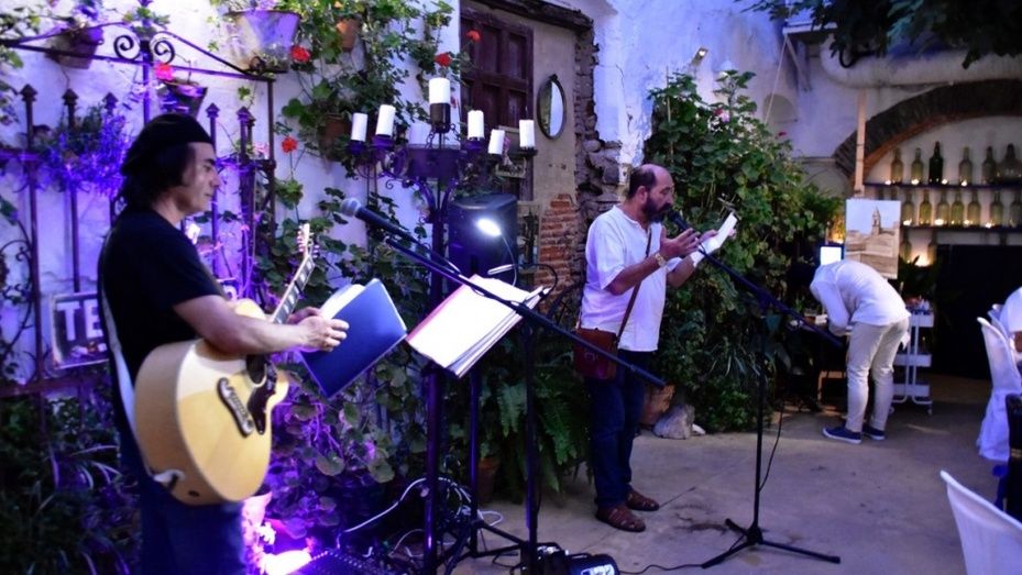 Noche en blanco en Ayamonte: Conciertos, pasacalles, poesía y danza