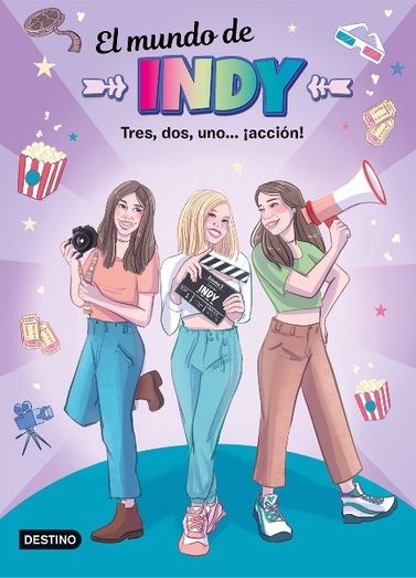 La youtuber Indy firma ejemplares de su último libro en Huelva