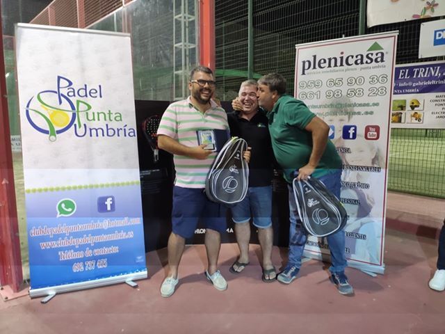 Adrián Robles y Martín Pérez levantan el Torneo Virgen del Carmen Plenicasa de Punta Umbría